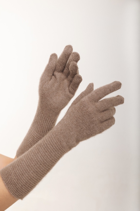Купить Перчатки удлинённые из кашемира цвета капучино 