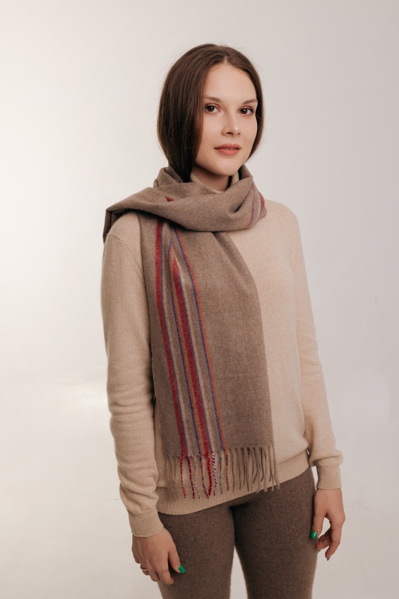 Купить Шарф из кашемира "Evseg" цвета капучино 