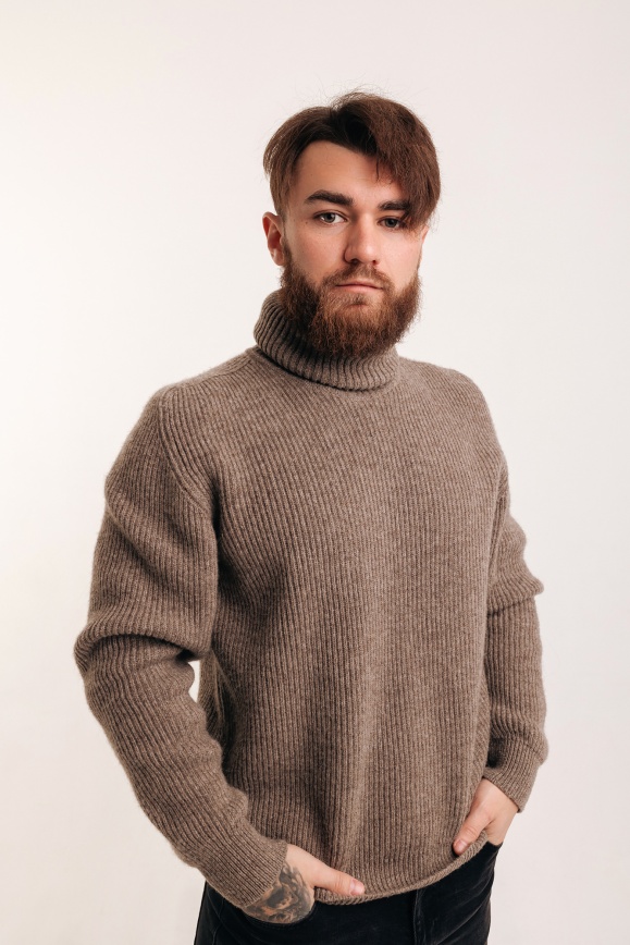 Купить Свитер с горлом из 100% шерсти яка серый 