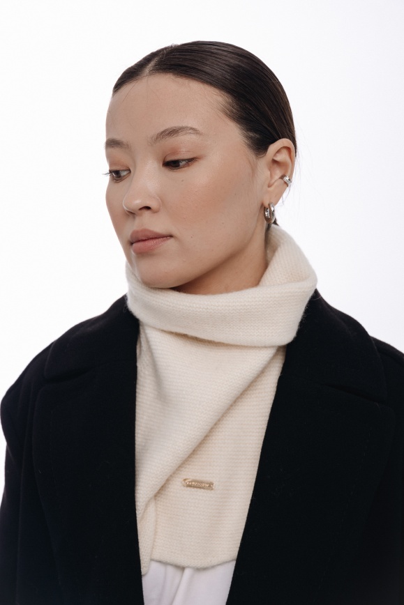 Купить Манишка белая из 100% шерсти верблюда 