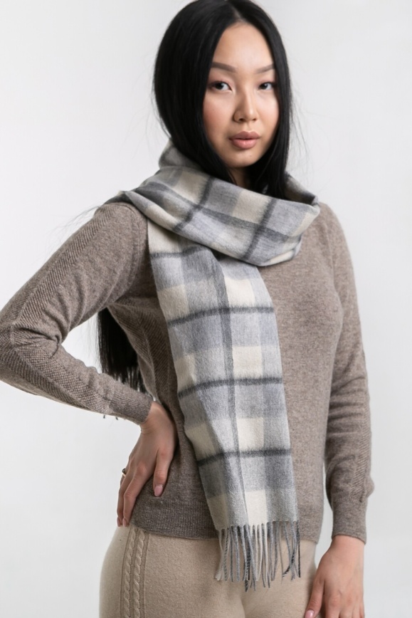Купить Шарф бежевый в клетку из 100% шерсти яка 