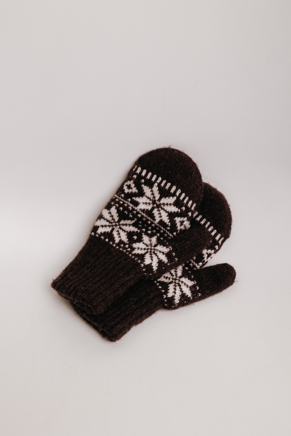 Купить Детские варежки коричневые "Снежинка" 