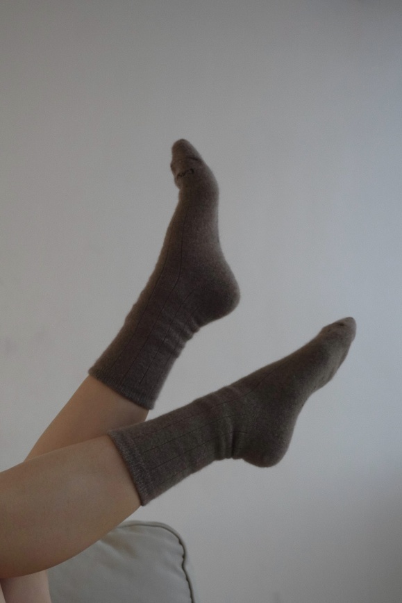 Купить Носки из 100% кашемира цвета капучино 