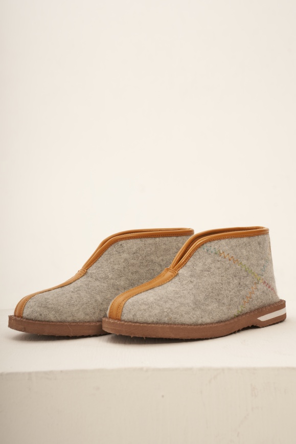 Купить Тапочки оранжевые из войлока закрытые 