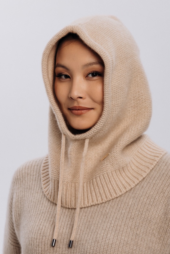 Купить Капор бежевый из 100% кашемира 