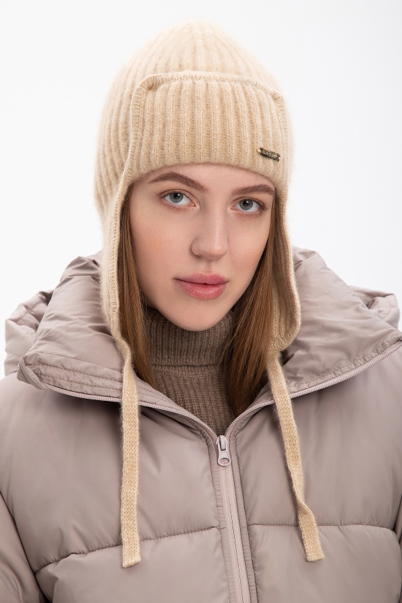 Купить Шапка-ушанка белая из кашемира 