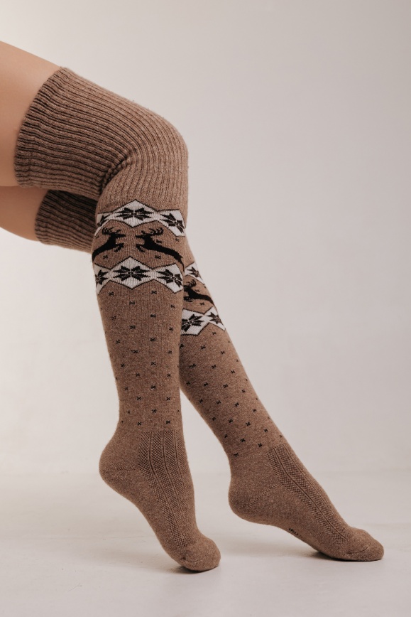 Купить Чулки с оленями из 70% шерсти яка цвета капучино 