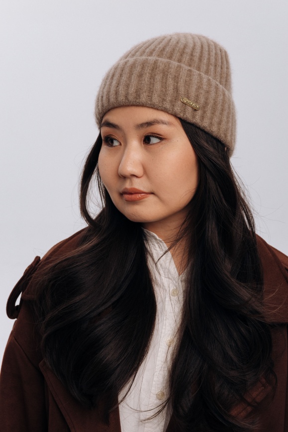 Купить Шапка цвета капучино из 100% кашемира  Купить Шапка цвета капучино из 100% кашемира