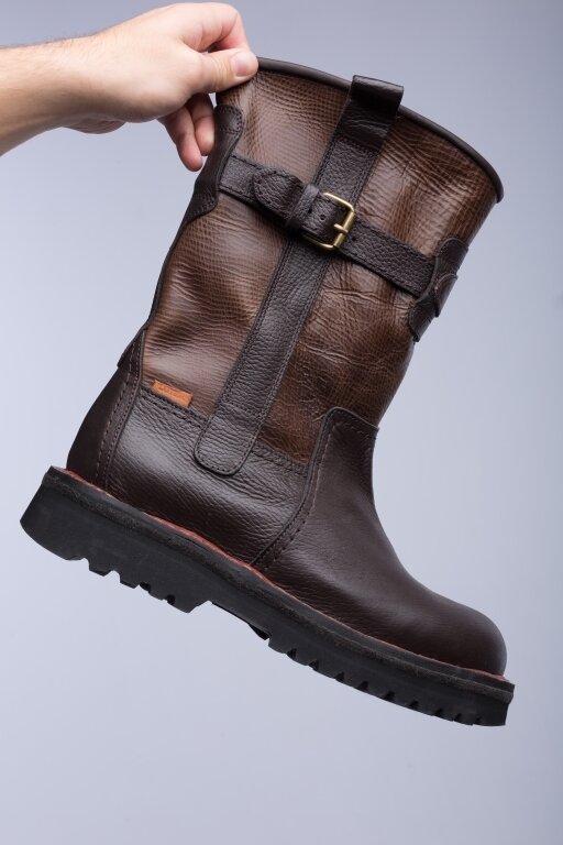 Купить Сапоги коричневые одно-ремешковые 