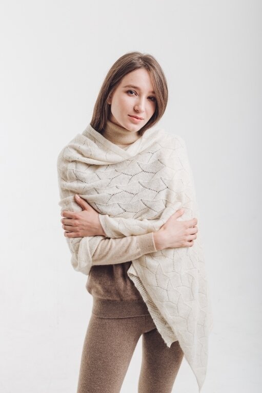 Купить Палантин бежевый из 100% шерсти верблюда 