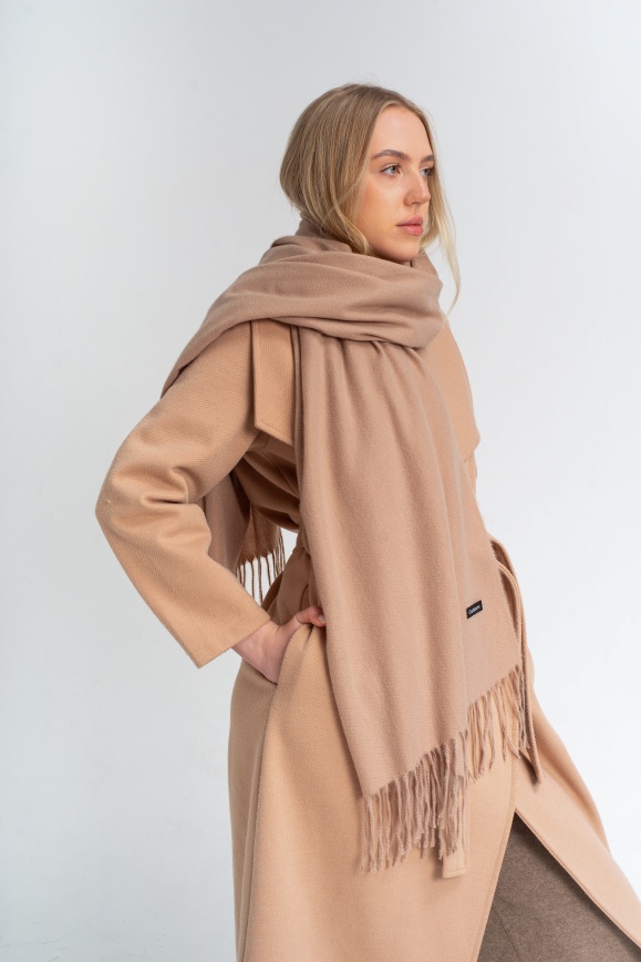 Купить Палантин из 50% кашемира и 50% шерсти яка цвета капучино 